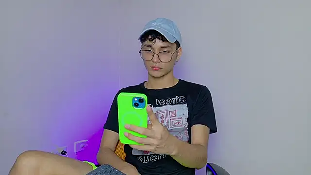 andrew dann online show from November 28, 2025, 3:53 am