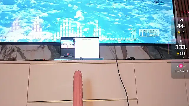 issabellaa04 online show from April 3, 2026, 4:54 am