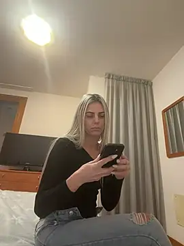 feliciafelon online show from February 21, 2026, 9:05 pm