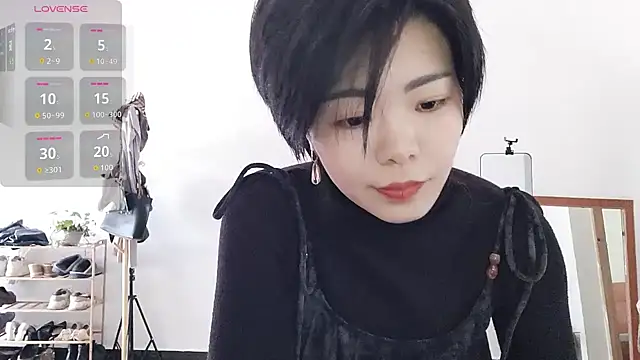 adele8731 online show from December 19, 2025, 3:46 am