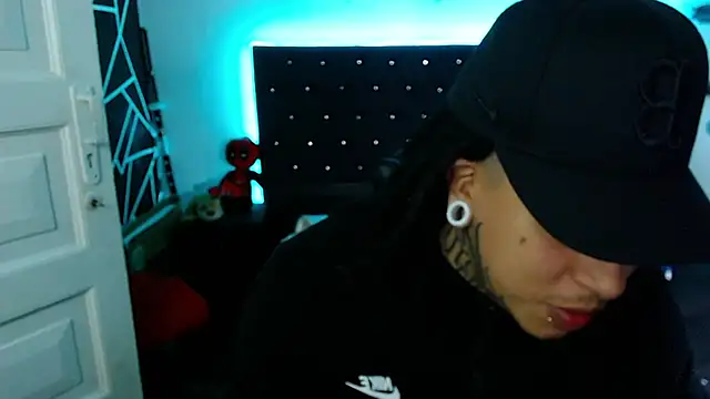 Zero-X9 online show from February 11, 2026, 8:25 pm