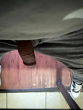 Snapshot of RJCM78 chatting on November 17, 2025, 2:01 pm RJCM78 online show from November 17, 2025, 2:01 pm