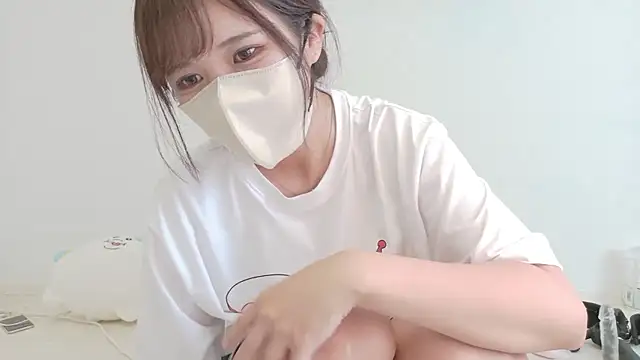 Snapshot of Nemu_chan_ chatting on July 15, 2026, 9:53 pm Nemu chan online show from July 15, 2026, 9:53 pm