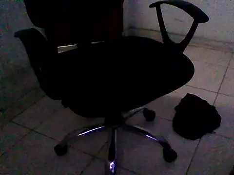 Snapshot of dewdropz1993 chatting on January 10, 2026, 7:26 pm dewdropz1993 online show from January 10, 2026, 7:26 pm