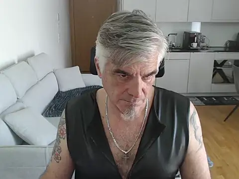 Buidapest online show from April 19, 2026, 8:02 am