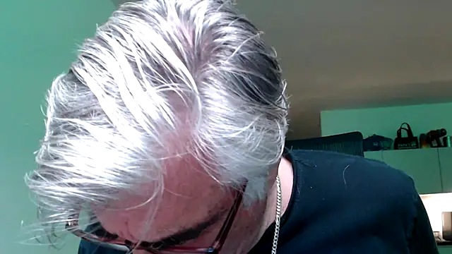 Buidapest online show from May 16, 2026, 6:54 am