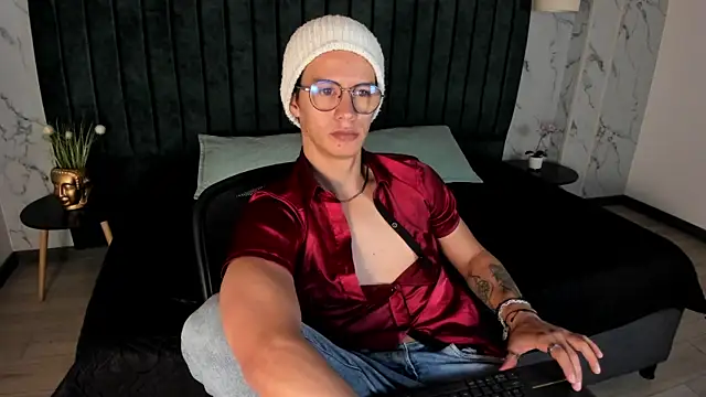 Brandon starkk online show from November 26, 2025, 11:55 am