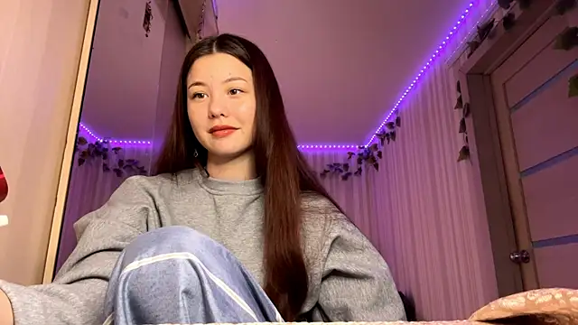 Snapshot of CutieSlim chatting on December 16, 2025, 6:07 am CutieSlim online show from December 16, 2025, 6:07 am