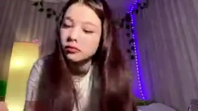 CutieSlim online show from March 29, 2026, 8:03 am