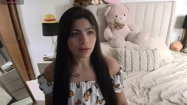 Snapshot of Emyii_ chatting on March 12, 2026, 3:12 am Emyii online show from March 12, 2026, 3:12 am