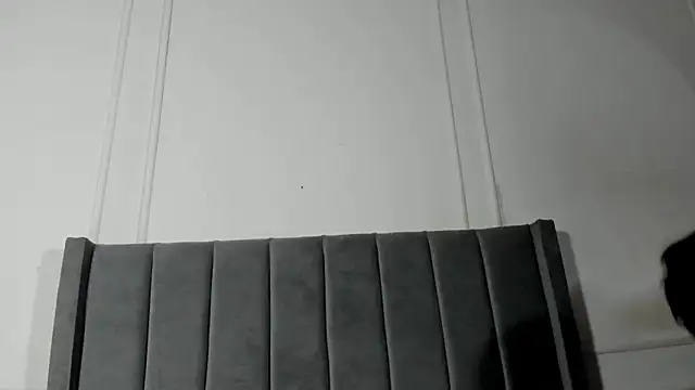 Angel-umbra online show from December 4, 2025, 8:34 am