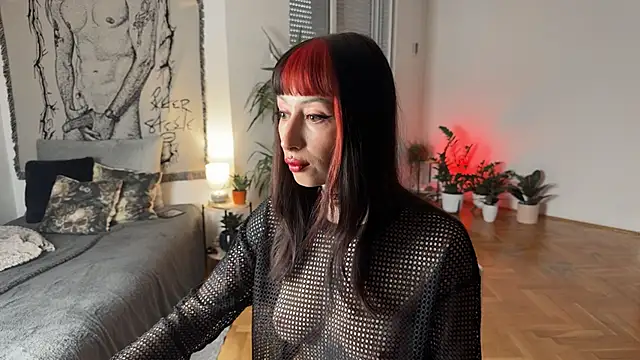 Snapshot of inked_witch chatting on September 28, 2025, 4:01 pm inked witch online show from September 28, 2025, 4:01 pm