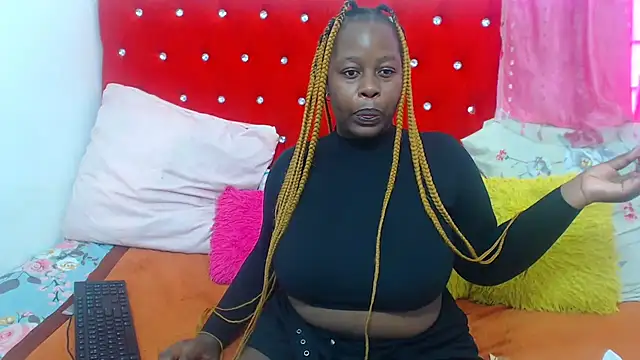 Snapshot of melanin_lizzy chatting on May 25, 2026, 1:28 pm melanin lizzy online show from May 25, 2026, 1:28 pm