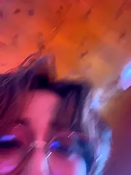 Snapshot of LilithMonette chatting on December 18, 2025, 3:45 am LilithMonette online show from December 18, 2025, 3:45 am