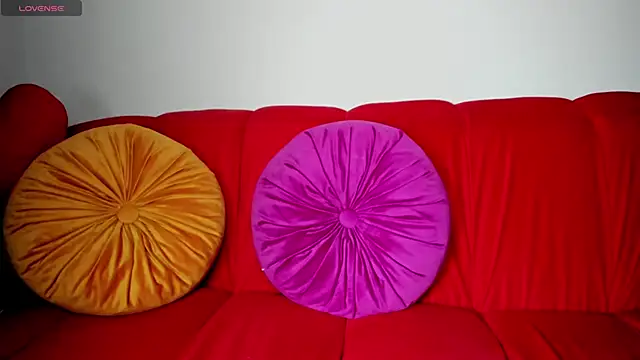 latinbitch online show from November 19, 2025, 6:13 am