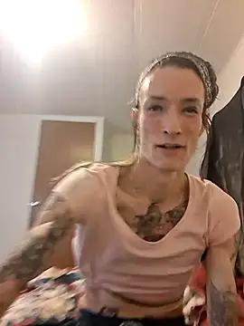 MaitressePomme3 online show from January 7, 2026, 12:35 am