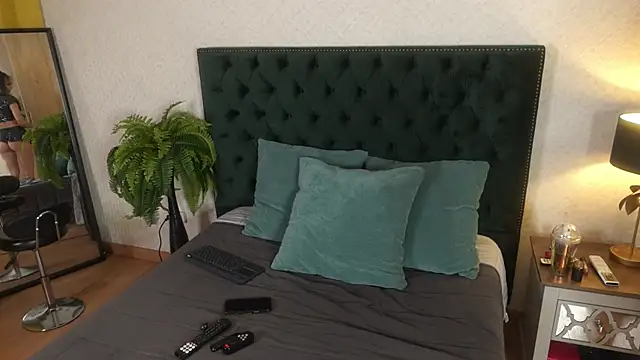 VitoriaCarusso online show from February 28, 2026, 10:22 pm