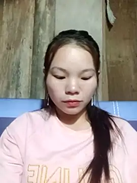 yu-zhen online show from December 21, 2025, 12:01 pm