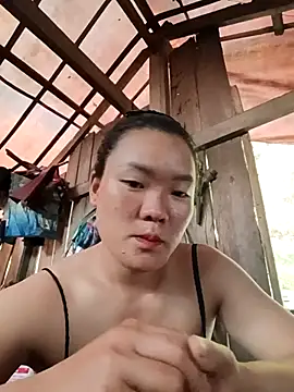 Snapshot of meomeo-00 chatting on May 3, 2026, 10:10 am meomeo-00 online show from May 3, 2026, 10:10 am