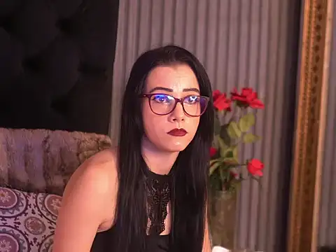 Snapshot of IvyCole chatting on January 7, 2026, 7:49 pm IvyCole online show from January 7, 2026, 7:49 pm