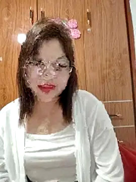 Cover-baa online show from April 1, 2026, 1:41 pm