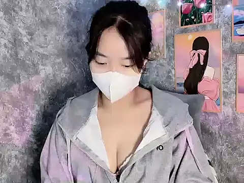 Hellen2999 online show from December 5, 2025, 1:58 am