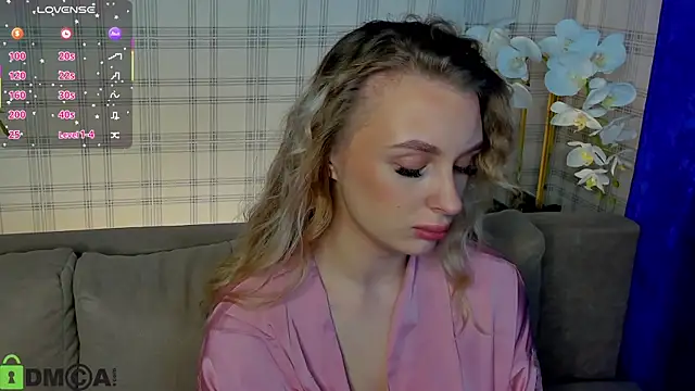 Snapshot of KiraRuiz chatting on February 27, 2026, 1:16 am KiraRuiz online show from February 27, 2026, 1:16 am