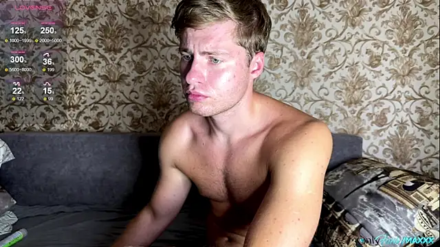 Snapshot of Maxhornyblondieman chatting on July 10, 2026, 10:29 am Maxhornyblondieman online show from July 10, 2026, 10:29 am