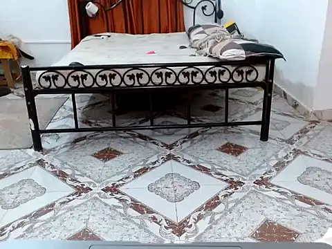 Snapshot of raveena_hot chatting on January 16, 2026, 2:21 pm raveena hot online show from January 16, 2026, 2:21 pm