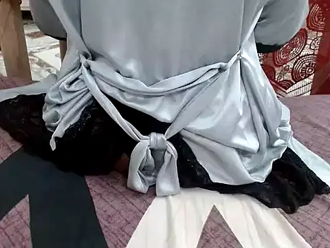 Snapshot of raveena_hot chatting on February 9, 2026, 2:32 pm raveena hot online show from February 9, 2026, 2:32 pm