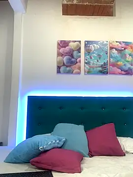 LunaSP99 online show from November 21, 2025, 9:02 pm