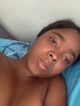 LunaSP99 online show from December 1, 2025, 5:51 pm