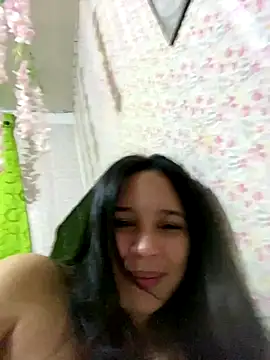 Esmerald 1111 online show from November 24, 2025, 1:33 pm