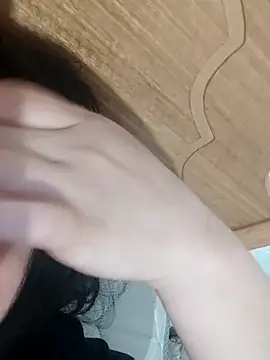 braidqueen00 online show from February 12, 2026, 1:33 am