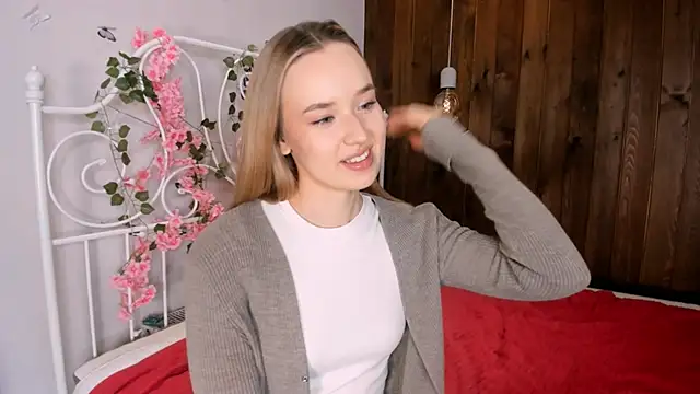 KristleKirst online show from November 27, 2025, 3:03 pm