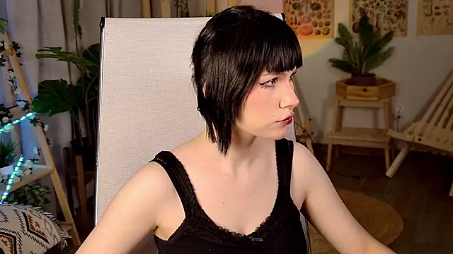 RickiOwens online show from January 13, 2026, 7:24 am