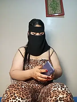 fati35flou online show from July 19, 2026, 6:06 am