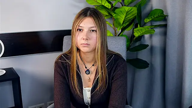 Snapshot of FaySagal chatting on November 19, 2025, 10:26 am FaySagal online show from November 19, 2025, 10:26 am