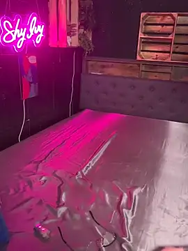 Shy-Ivy online show from December 14, 2025, 10:58 pm