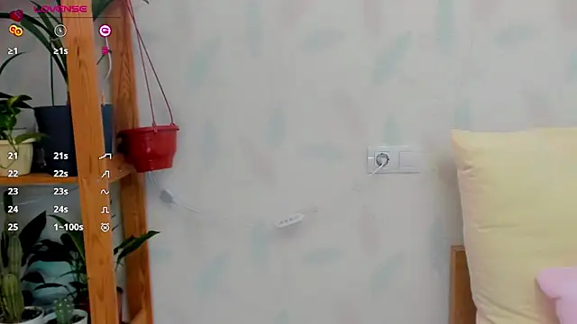 Kelly Klein online show from March 23, 2026, 9:46 am