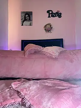 Snapshot of Valery_prinss chatting on February 17, 2026, 10:16 pm Valery prinss online show from February 17, 2026, 10:16 pm