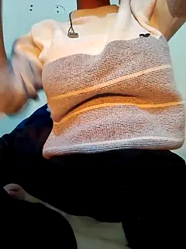 Only Lali online show from January 10, 2026, 2:02 am