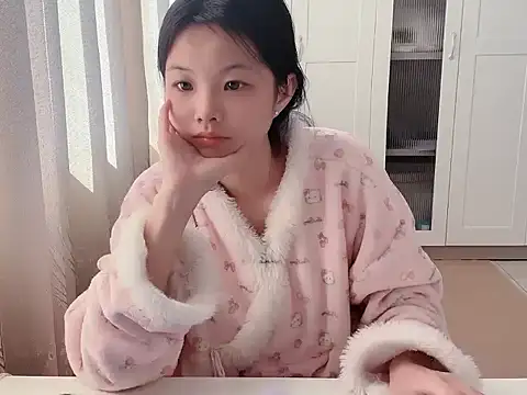 Snapshot of bunny-- chatting on November 22, 2025, 6:01 am bunny-- online show from November 22, 2025, 6:01 am