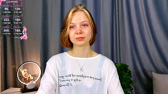 UmbraVelour online show from February 12, 2026, 1:06 pm