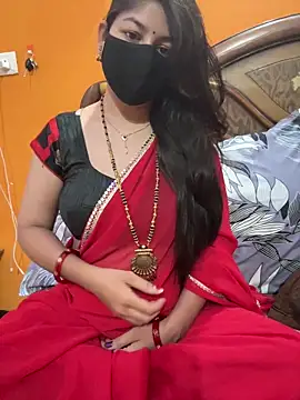 cutestpearl online show from April 26, 2026, 7:55 pm