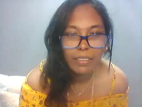 TiaBlaze online show from December 1, 2025, 7:19 pm