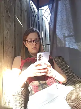 Drowning667 online show from April 22, 2026, 9:16 pm