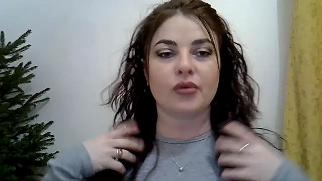 Darkroseq online show from November 28, 2025, 1:47 pm