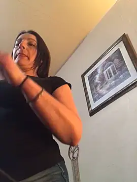 AndreaSFanSTo online show from February 3, 2026, 5:05 am