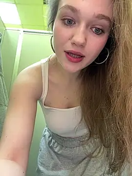 RussianWoman online show from January 17, 2026, 3:33 am